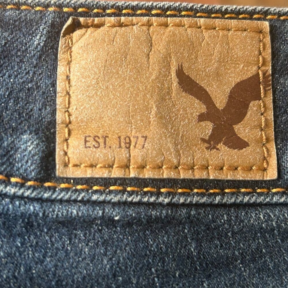American Eagle Skinny Kick Super Stretch Dark Wash Jeans - Size 2 - Picture 6 of 11
